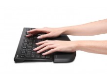 Suport ergonomic Kensington ErgoSoft, pentru incheietura mainii, pentru tastatura slim, negru